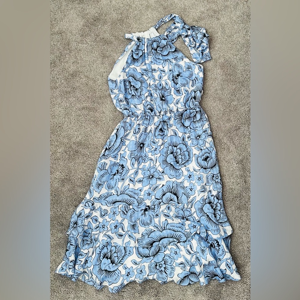 Beautiful and classy floral Ann Taylor dress.